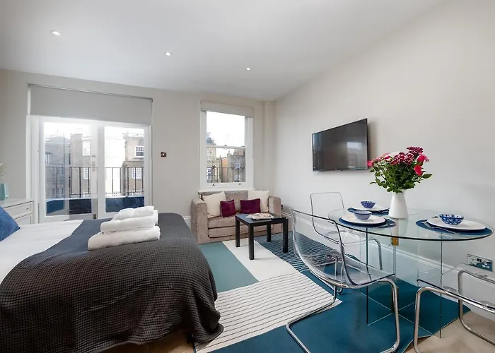 Capital Sloane Street Studio With Balcony